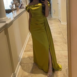 Off the shoulder Dress